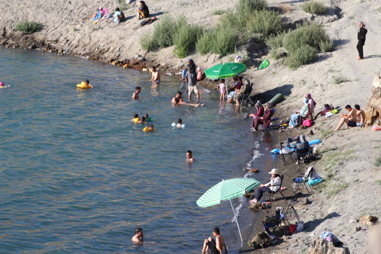 Konya’da aynı noktadaki 2 ayrı güzellik yaz şöleni sunuyor 6